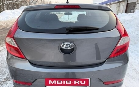 Hyundai Solaris II рестайлинг, 2015 год, 970 000 рублей, 24 фотография