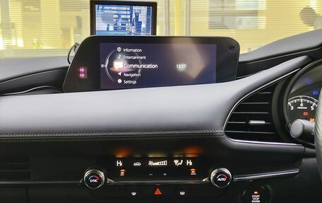 Mazda 3, 2019 год, 1 710 000 рублей, 15 фотография