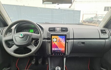 Skoda Fabia II, 2011 год, 349 000 рублей, 14 фотография