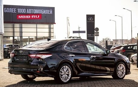 Toyota Camry, 2020 год, 2 595 000 рублей, 6 фотография