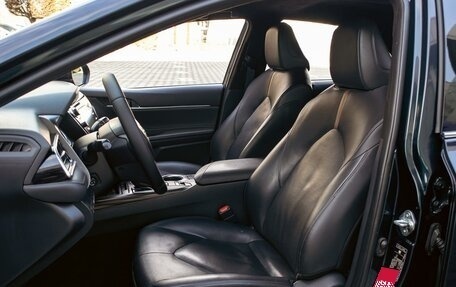 Toyota Camry, 2020 год, 2 595 000 рублей, 15 фотография