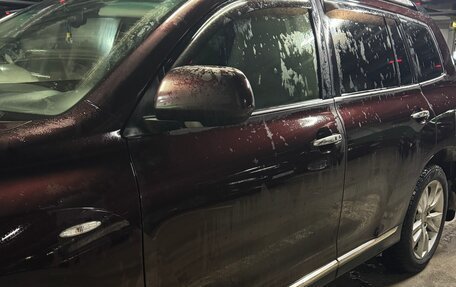 Toyota Highlander III, 2012 год, 1 699 000 рублей, 8 фотография