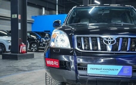 Toyota Land Cruiser Prado 120 рестайлинг, 2004 год, 1 750 000 рублей, 29 фотография