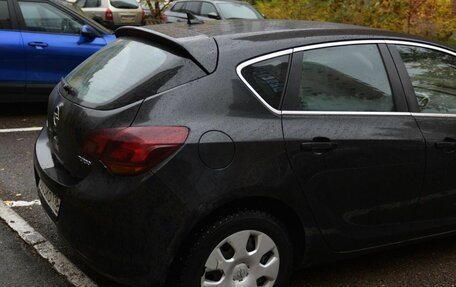 Opel Astra J, 2010 год, 750 000 рублей, 3 фотография