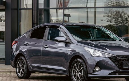 Hyundai Solaris II рестайлинг, 2021 год, 1 555 000 рублей, 7 фотография