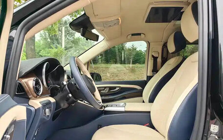 Mercedes-Benz V-Класс, 2023 год, 6 898 899 рублей, 12 фотография