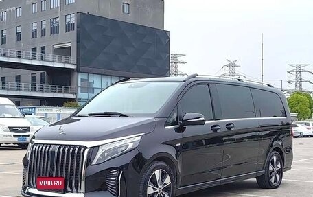 Mercedes-Benz V-Класс, 2023 год, 6 898 899 рублей, 2 фотография