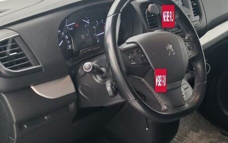 Peugeot Traveller I, 2022 год, 3 000 000 рублей, 13 фотография