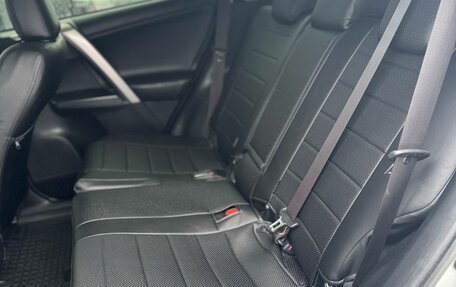 Toyota RAV4, 2016 год, 1 550 000 рублей, 18 фотография