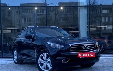 Infiniti QX70, 2013 год, 2 246 000 рублей, 3 фотография