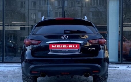 Infiniti QX70, 2013 год, 2 246 000 рублей, 6 фотография