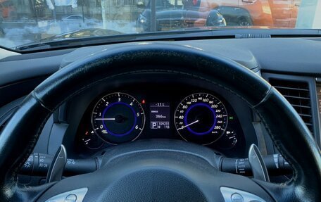 Infiniti QX70, 2013 год, 2 246 000 рублей, 16 фотография