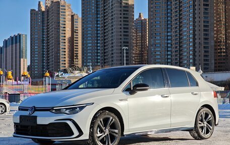 Volkswagen Golf VIII, 2022 год, 1 795 000 рублей, 1 фотография