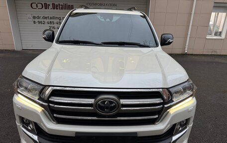 Toyota Land Cruiser 200, 2017 год, 7 100 000 рублей, 1 фотография