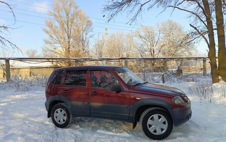 Chevrolet Niva I рестайлинг, 2004 год, 8 фотография