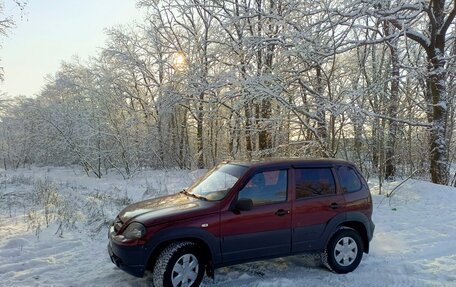 Chevrolet Niva I рестайлинг, 2004 год, 6 фотография