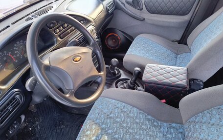 Chevrolet Niva I рестайлинг, 2004 год, 18 фотография