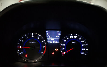 Hyundai Solaris II рестайлинг, 2014 год, 517 150 рублей, 13 фотография