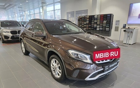 Mercedes-Benz GLA, 2018 год, 1 995 000 рублей, 3 фотография
