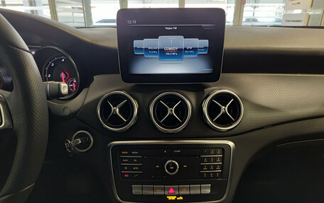 Mercedes-Benz GLA, 2018 год, 1 995 000 рублей, 15 фотография