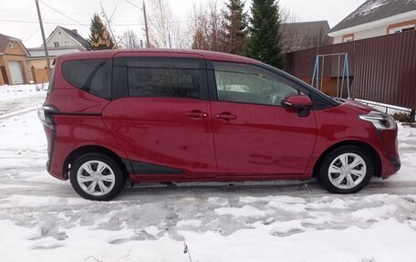 Toyota Sienta II, 2021 год, 1 499 000 рублей, 5 фотография