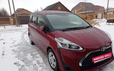 Toyota Sienta II, 2021 год, 1 499 000 рублей, 6 фотография