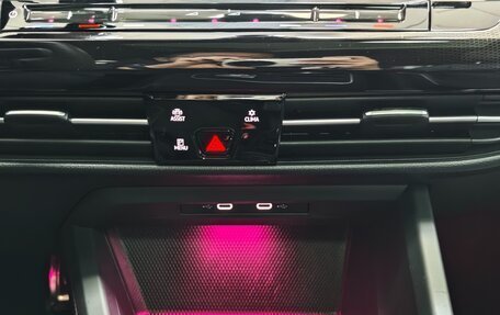 Volkswagen Golf VIII, 2022 год, 1 795 000 рублей, 21 фотография