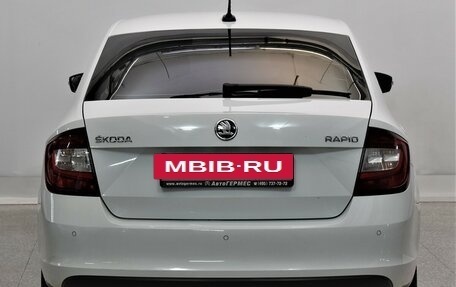 Skoda Rapid I, 2018 год, 995 000 рублей, 3 фотография