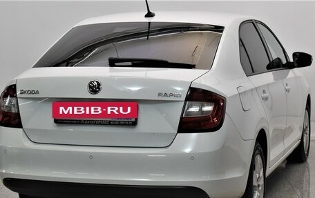 Skoda Rapid I, 2018 год, 995 000 рублей, 4 фотография