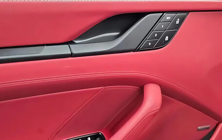 Porsche 911, 2023 год, 16 950 000 рублей, 15 фотография