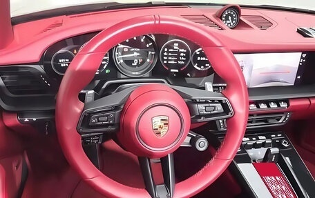 Porsche 911, 2022 год, 17 780 000 рублей, 3 фотография