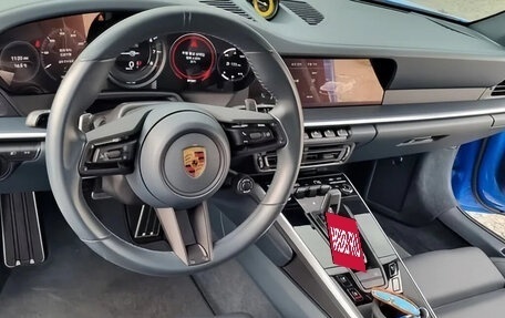 Porsche 911, 2022 год, 16 290 000 рублей, 2 фотография