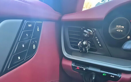 Porsche 911, 2021 год, 14 670 000 рублей, 6 фотография