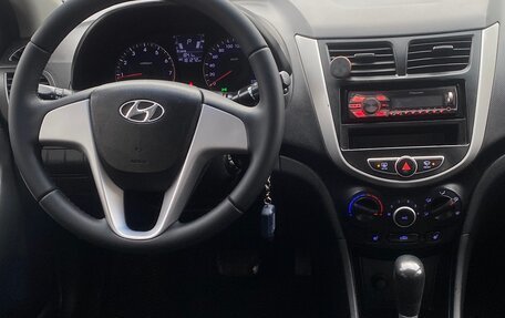 Hyundai Solaris II рестайлинг, 2013 год, 727 000 рублей, 16 фотография