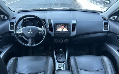 Mitsubishi Outlander III рестайлинг 3, 2012 год, 1 550 000 рублей, 12 фотография