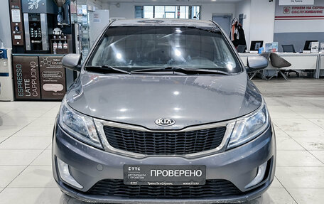 KIA Rio III рестайлинг, 2013 год, 650 000 рублей, 2 фотография