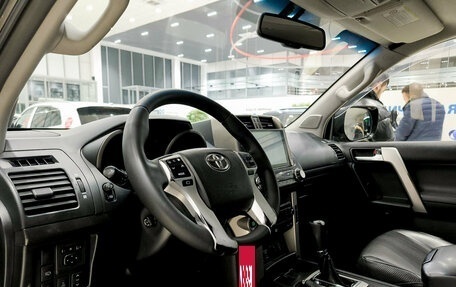 Toyota Land Cruiser Prado 150 рестайлинг 2, 2011 год, 2 250 000 рублей, 20 фотография