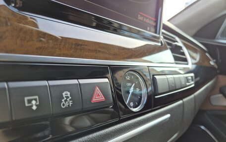 Audi A8, 2015 год, 2 690 000 рублей, 37 фотография