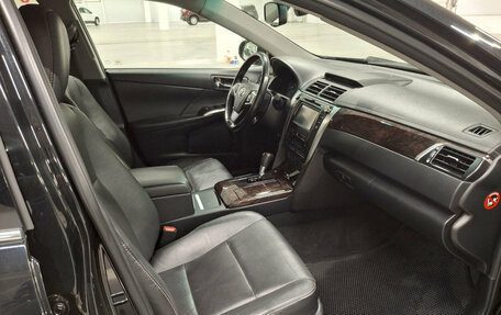 Toyota Camry, 2015 год, 1 880 000 рублей, 11 фотография