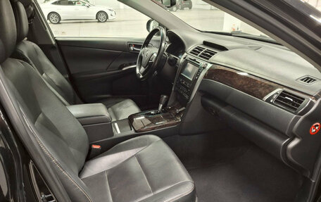 Toyota Camry, 2015 год, 1 880 000 рублей, 16 фотография