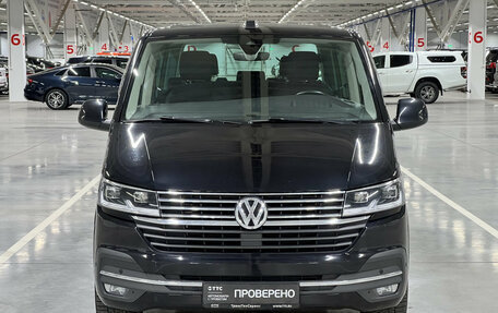 Volkswagen Multivan T6 рестайлинг, 2019 год, 5 200 000 рублей, 2 фотография