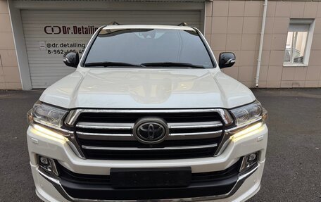 Toyota Land Cruiser 200, 2017 год, 7 100 000 рублей, 3 фотография