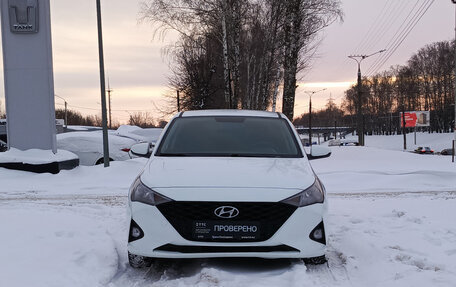 Hyundai Solaris II рестайлинг, 2020 год, 1 325 000 рублей, 2 фотография