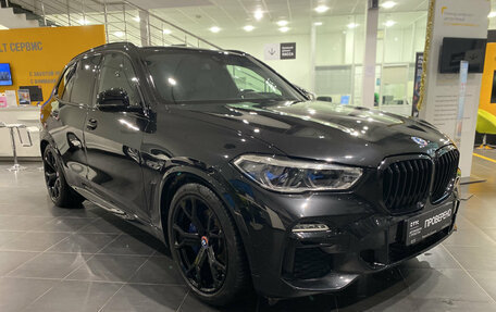 BMW X5, 2021 год, 8 900 000 рублей, 3 фотография