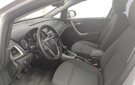 Opel Astra J, 2011 год, 677 000 рублей, 20 фотография