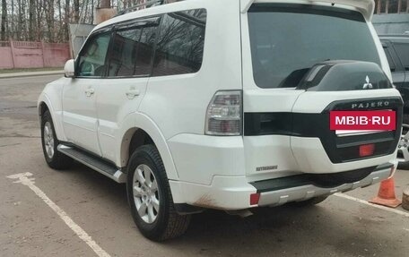 Mitsubishi Pajero IV, 2015 год, 2 749 000 рублей, 3 фотография