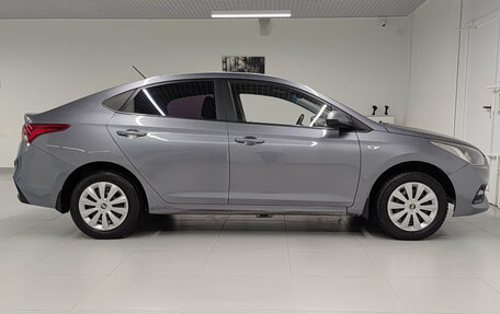 Hyundai Solaris II рестайлинг, 2018 год, 830 000 рублей, 4 фотография