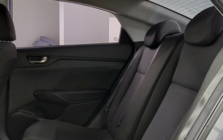 Hyundai Solaris II рестайлинг, 2018 год, 830 000 рублей, 12 фотография