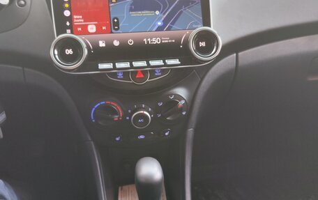 Hyundai Solaris II рестайлинг, 2012 год, 1 100 000 рублей, 17 фотография