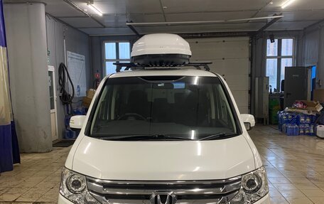 Honda Stepwgn IV, 2013 год, 1 450 000 рублей, 3 фотография